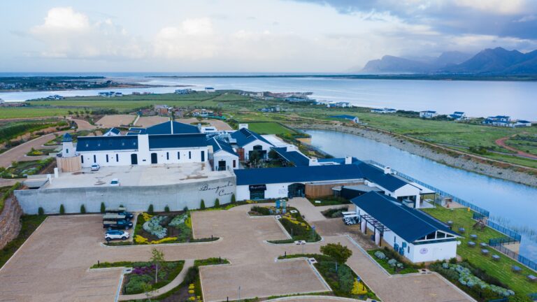 Benguela Cove Wheelchair Parking 1 768x432